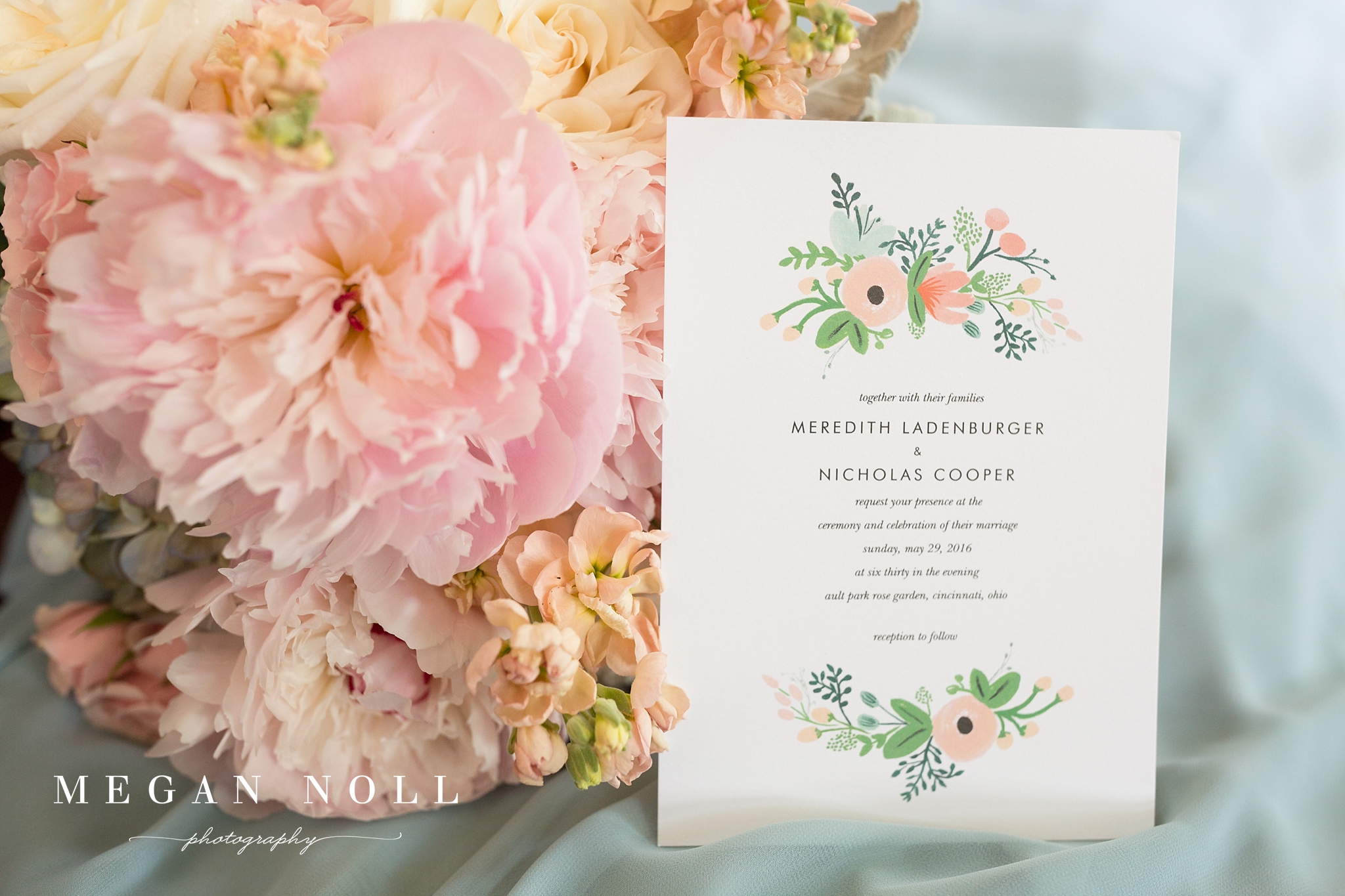 Wedding Invitation, Flowers, Bridal Bouquet