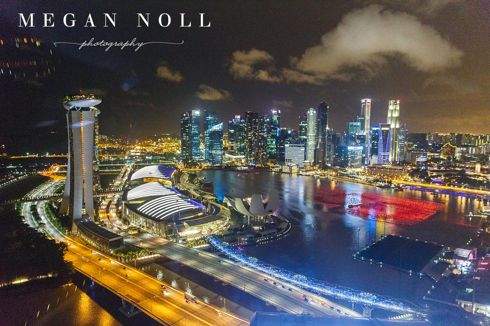 Singapore Skyline, How to Travel on a Budget