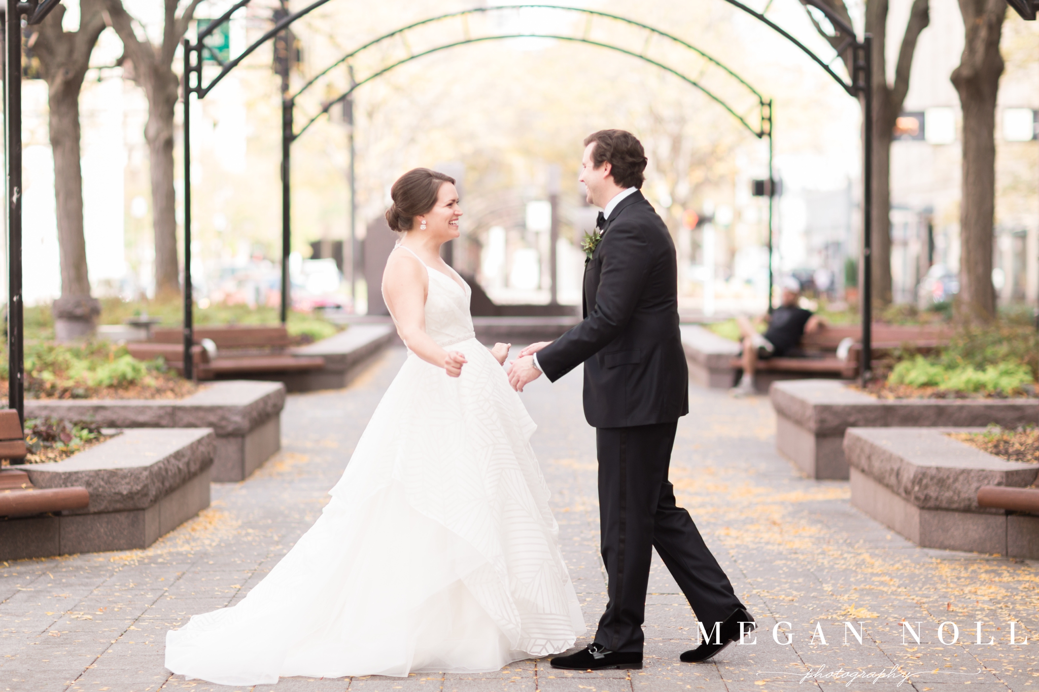 First look with bride and groom, Piatt Park, Cincinnati