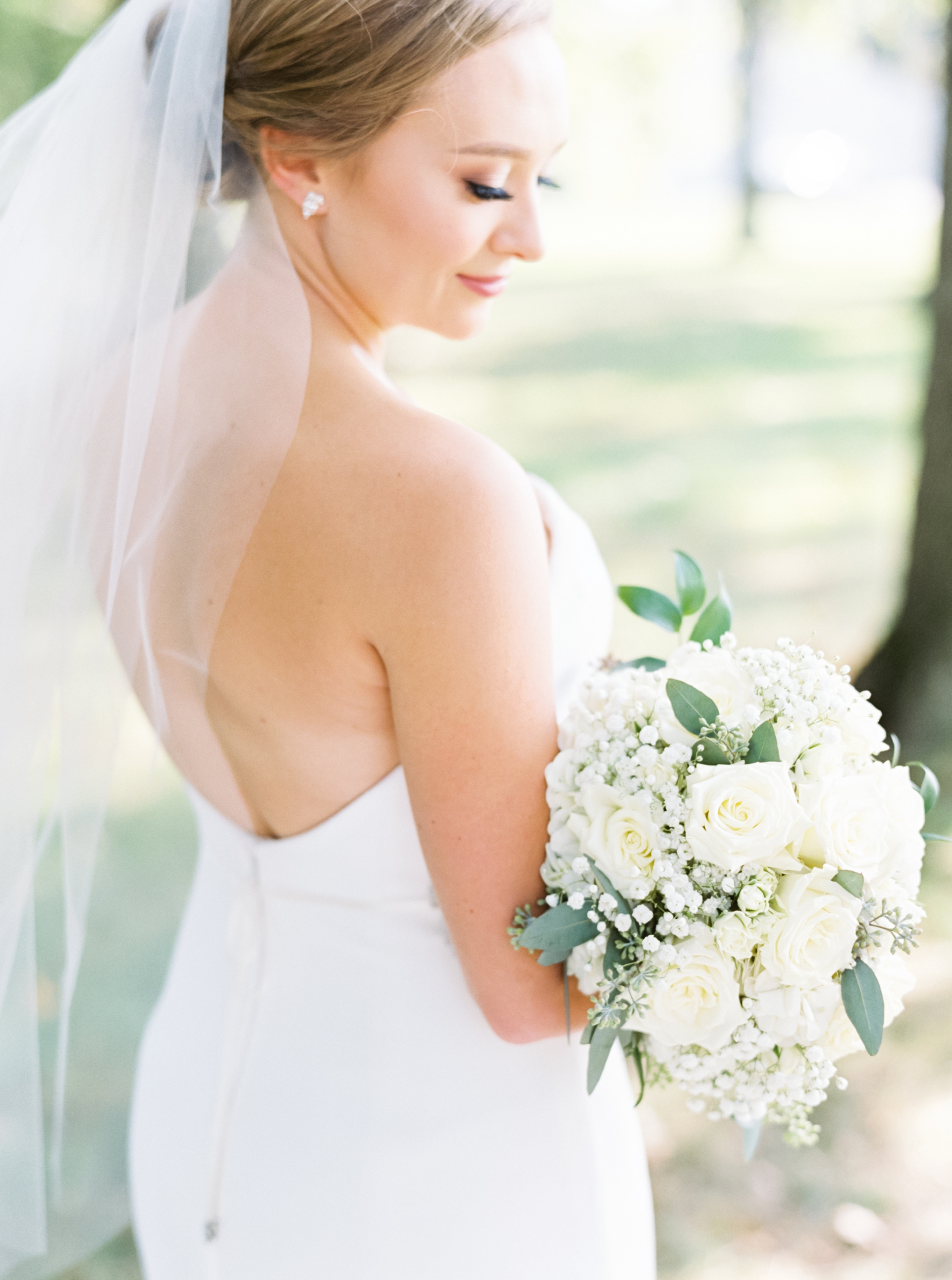 Veil and bride, Cincinnati Wedding Photographer