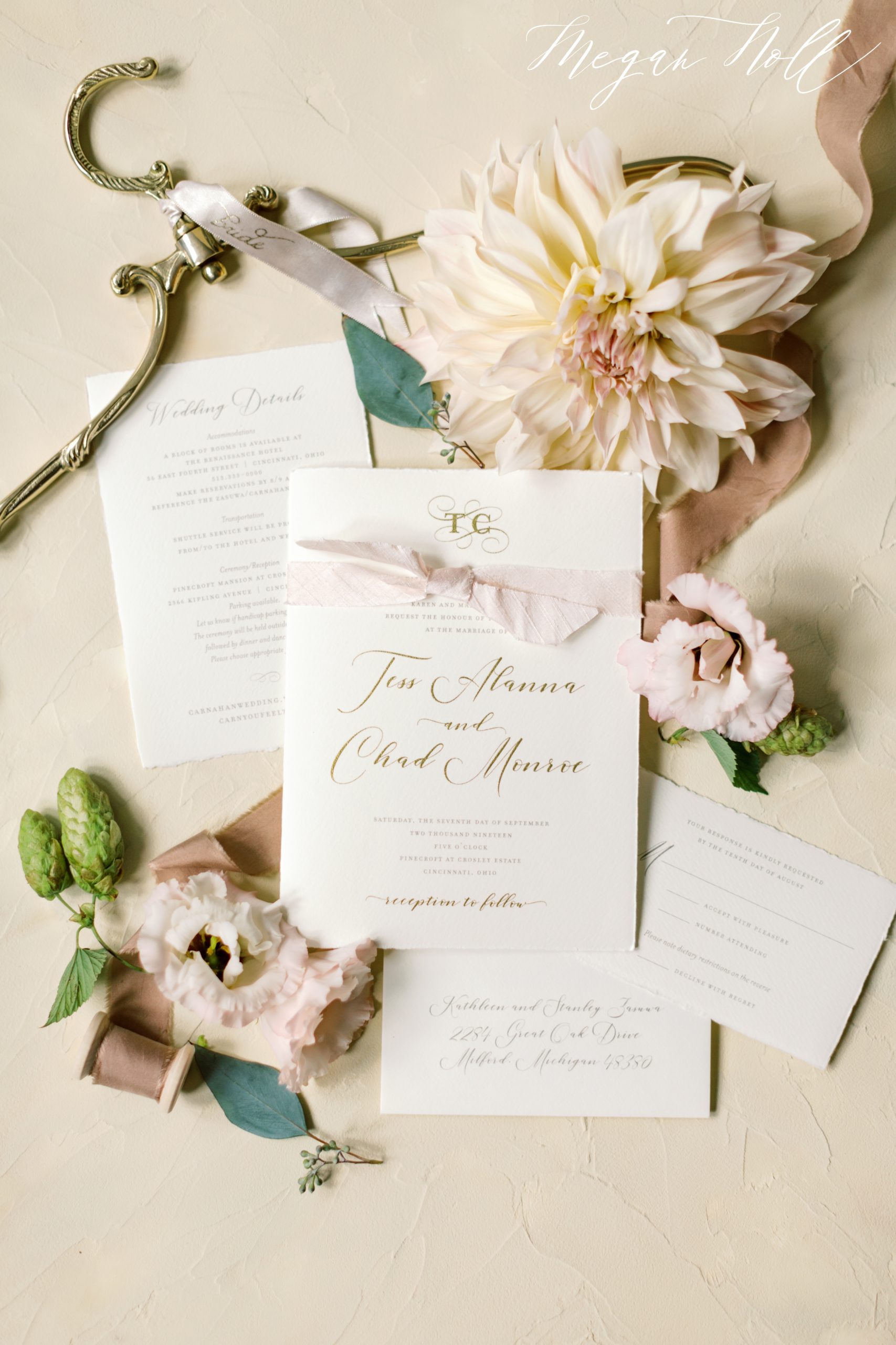 Custom wedding invitations for Cincinnati Wedding by Poeme 